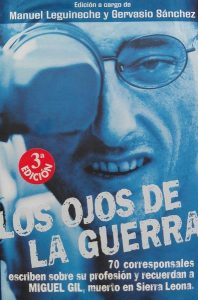 «Esto es periodismo puro, cada vez más difícil de encontrar en los medios», escribió Sánchez en su dedicatoria del libro "Los ojos de la guerra".